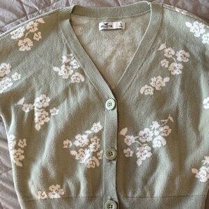 Hollister size small cropped Floral Knit Cardigan Sweater